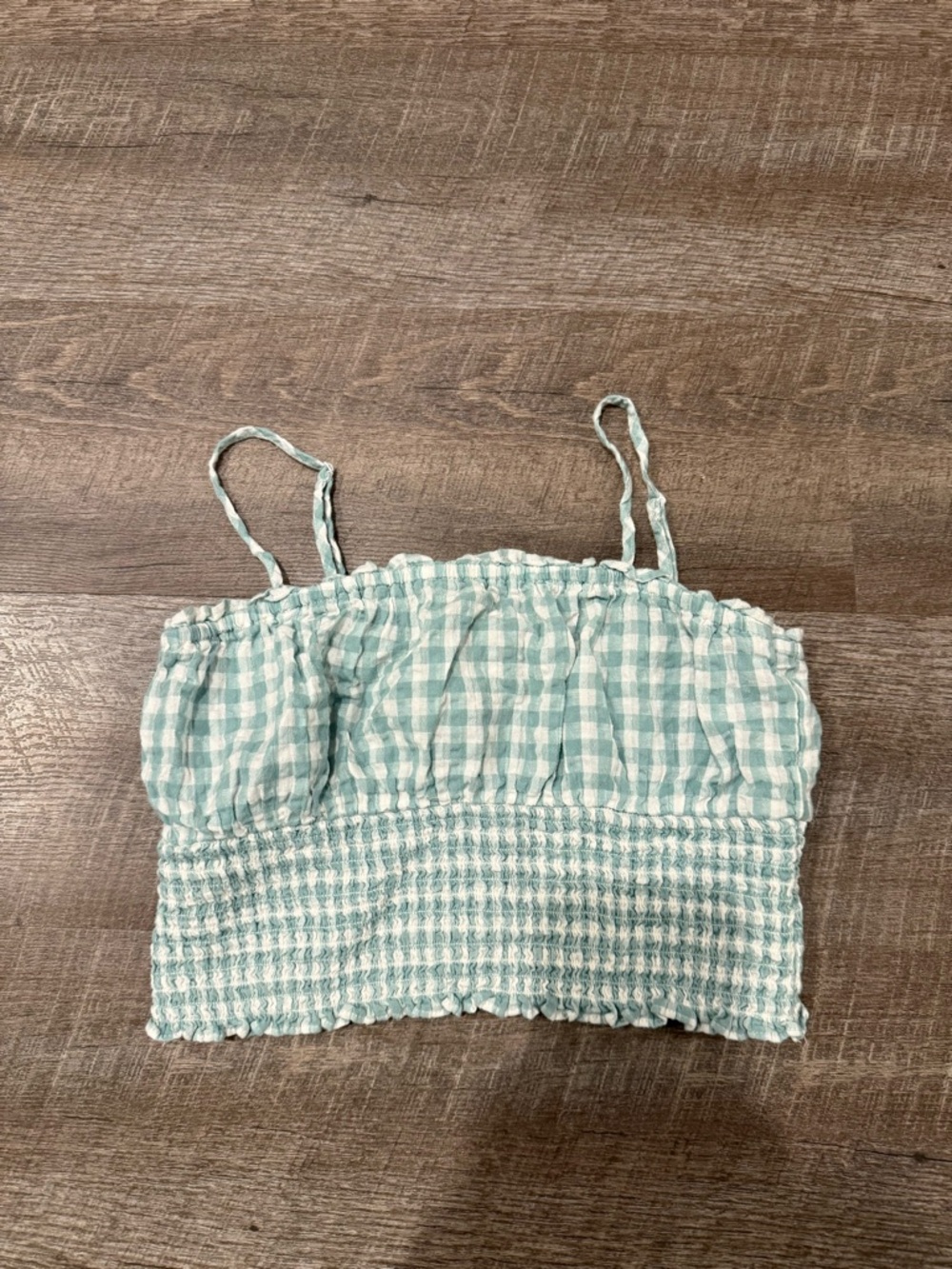 American Eagle Outfitters Light green Gingham Smocked Crop Tank. Size small